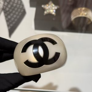 Personality Chanel 25C Wide Bracelet CC Cuff Bangle