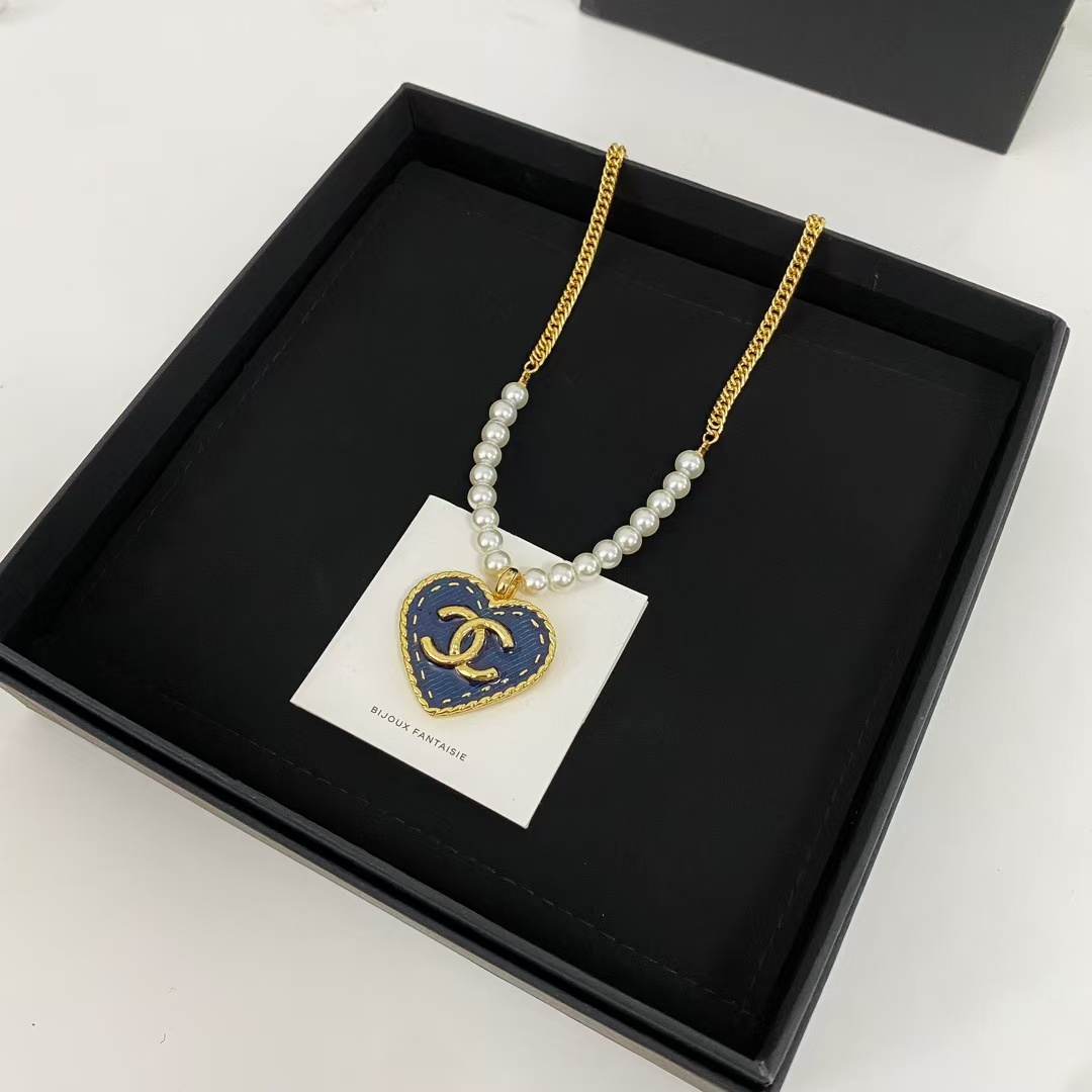 Chanel Denim Heart Double C Pendant Pearl Necklace - Image 6