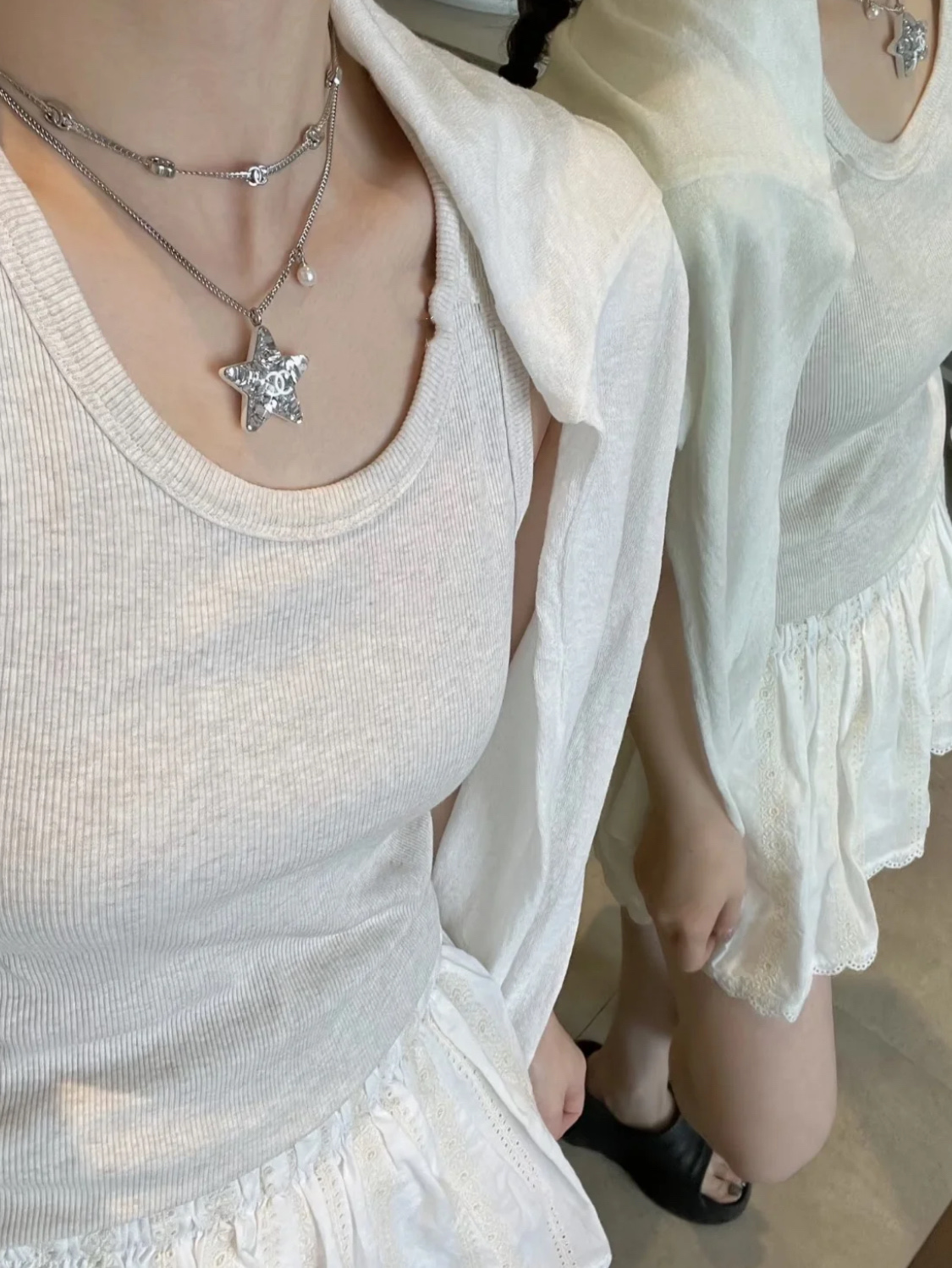 Chanel Silver Shiny Star Necklace and Earrings - Image 2