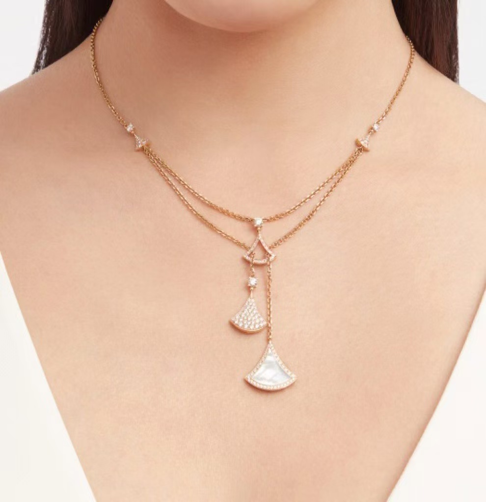 Bvlgari Divas' Dream Necklace - Image 9
