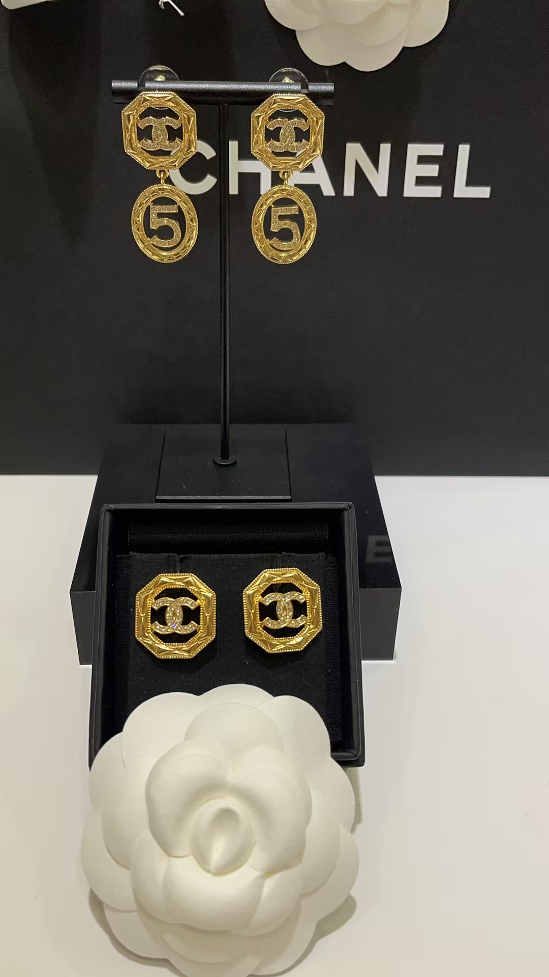 Chanel Geometric Octagon Stud Earrings - Image 5