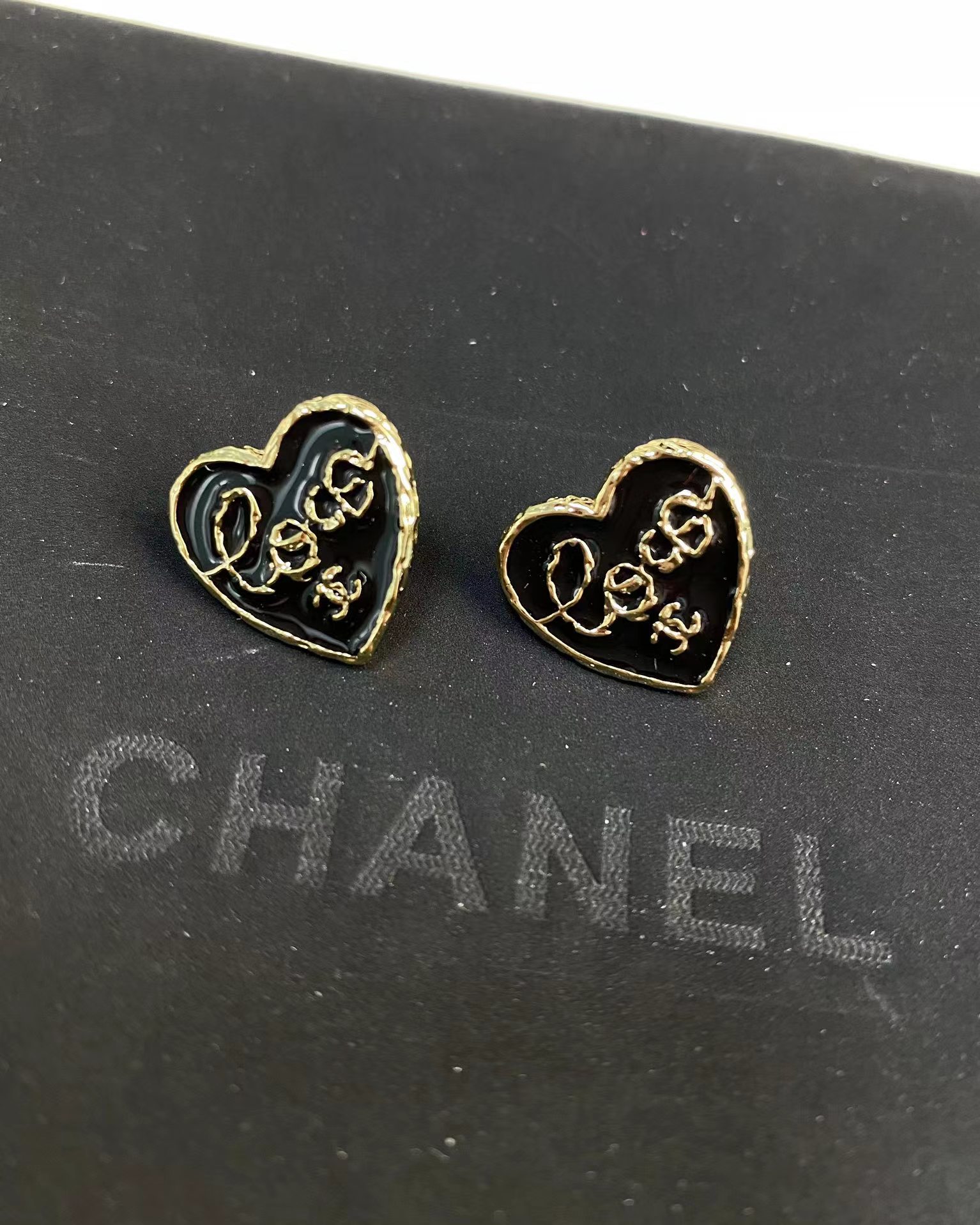 Chanel Black Love Heart Stud Earrings - Image 8