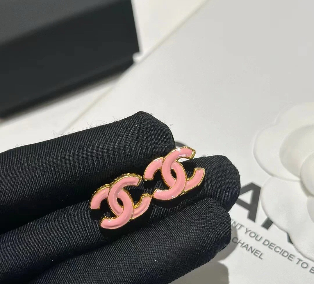Chanel Pink Enamel CC Earrings - Image 4