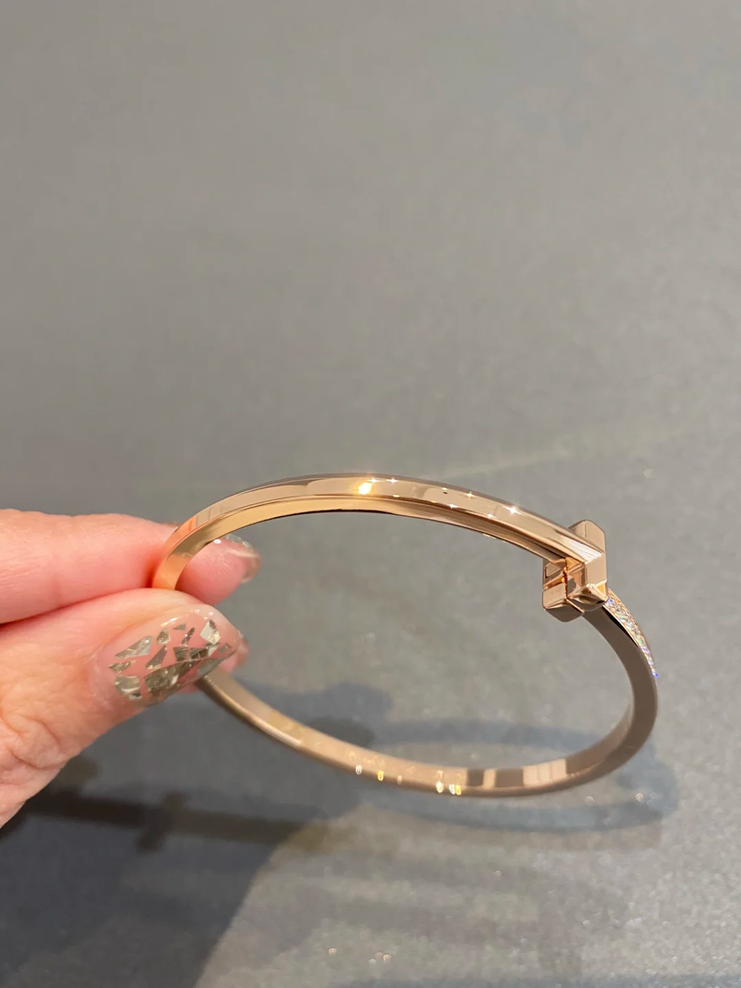 Tiffany T1 Narrow Diamond Hinged Bangle Bracelet - Image 5