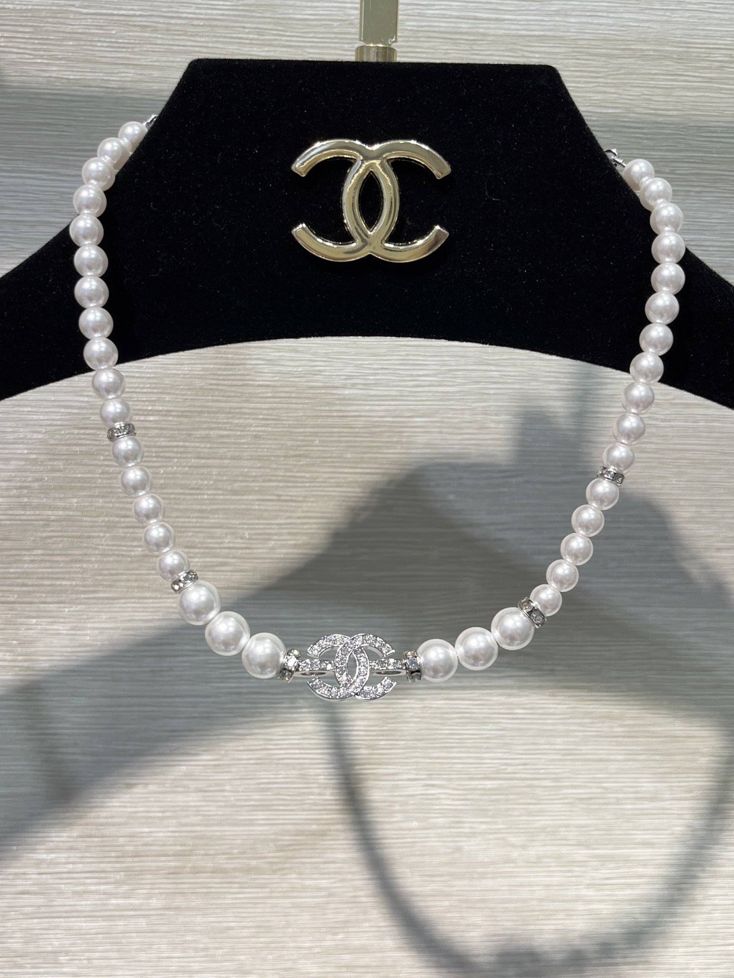 Chanel Full Diamond Paved CC Pendant Pearl Choker Necklace - Image 6