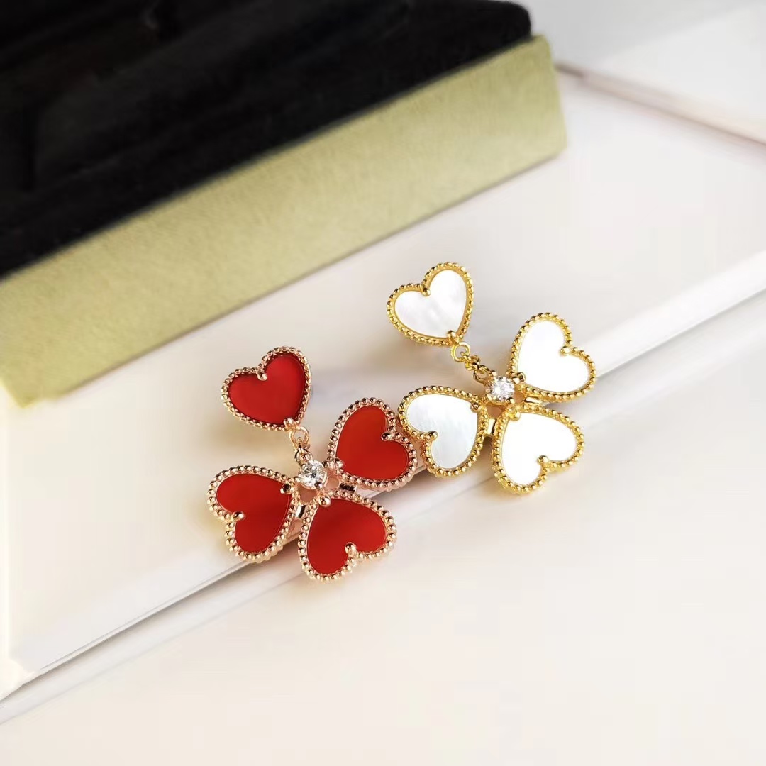 VCA Sweet Heart Earrings