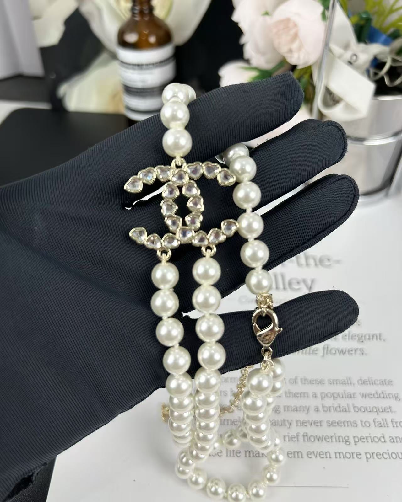 Chanel Elegant Two Layers Pearl Necklace - Image 3