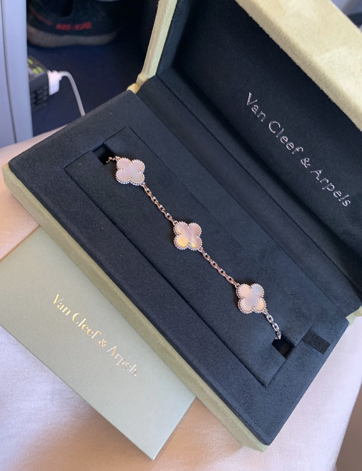 VCA Silver White Clover Vintage Alhambra Bracelet, 5 Motifs - Image 2