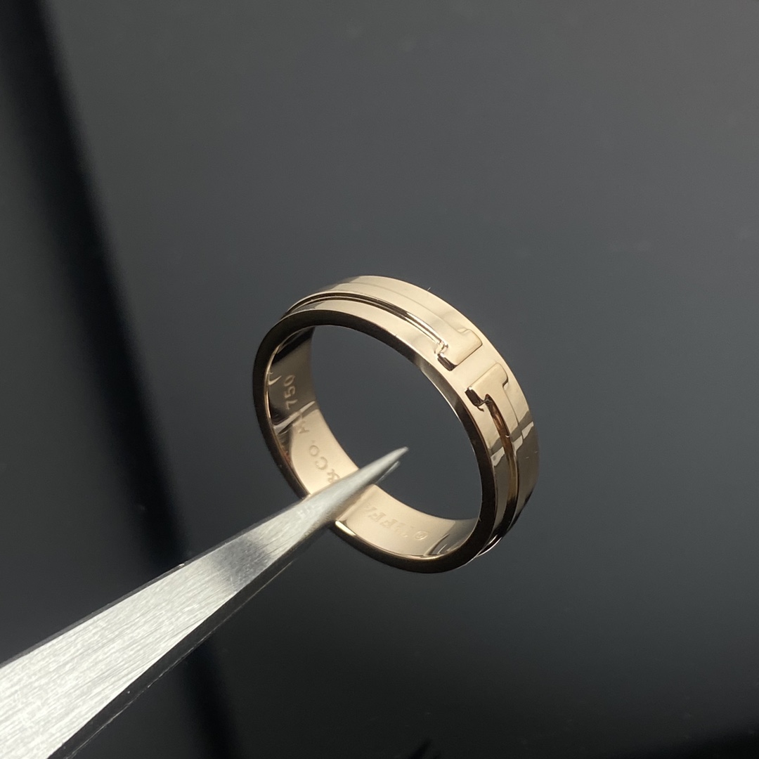 Tiffany Smooth Double T Wide Ring - Image 3