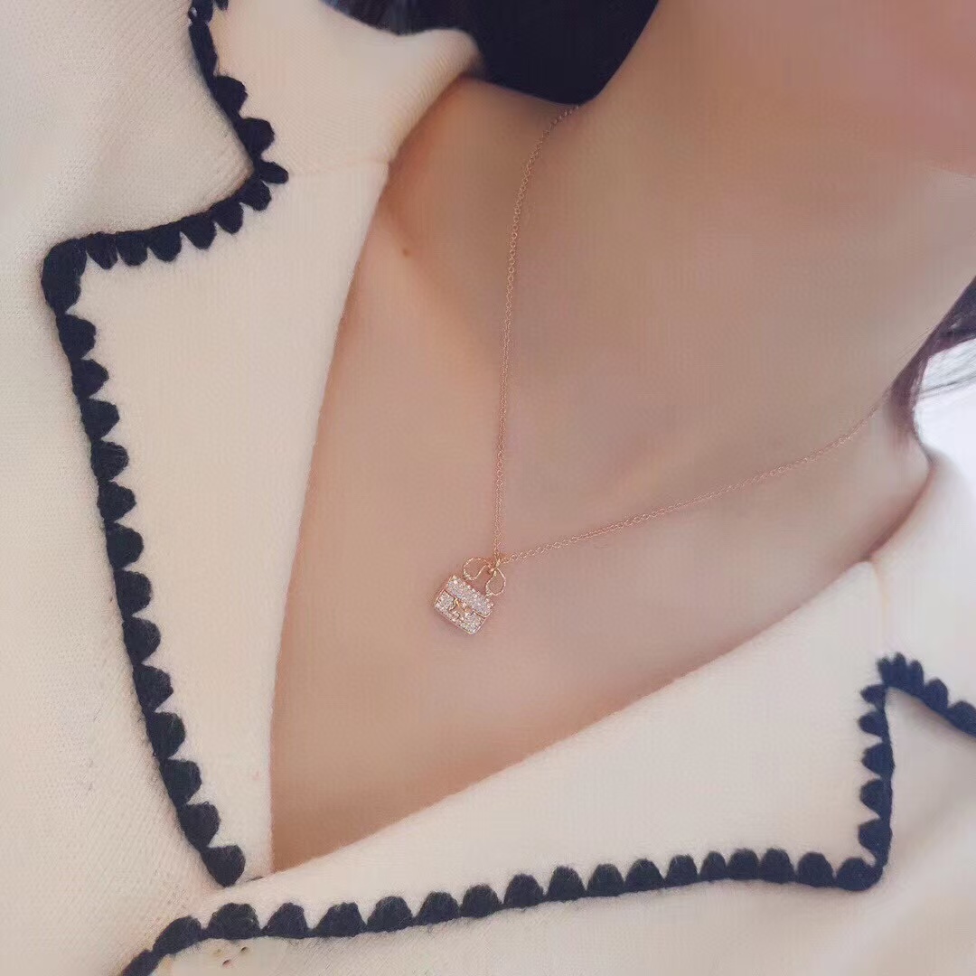 Cartier Hot Sale Necklaces - Image 4