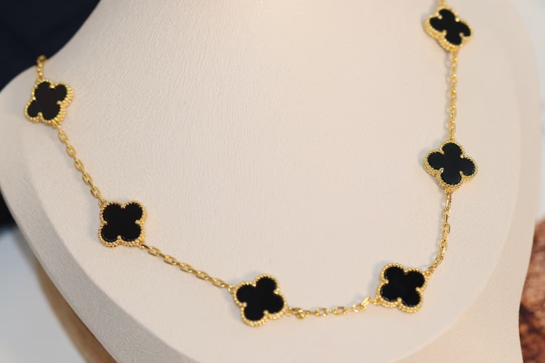 VCA Vintage Alhambra Necklace, 10 Motifs - Image 6