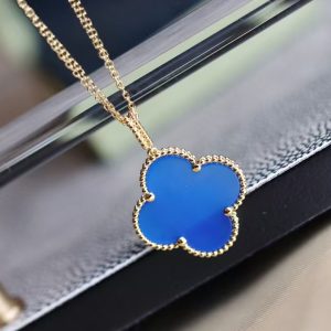 VCA Vintage Alhambra Pendant Necklace - Large