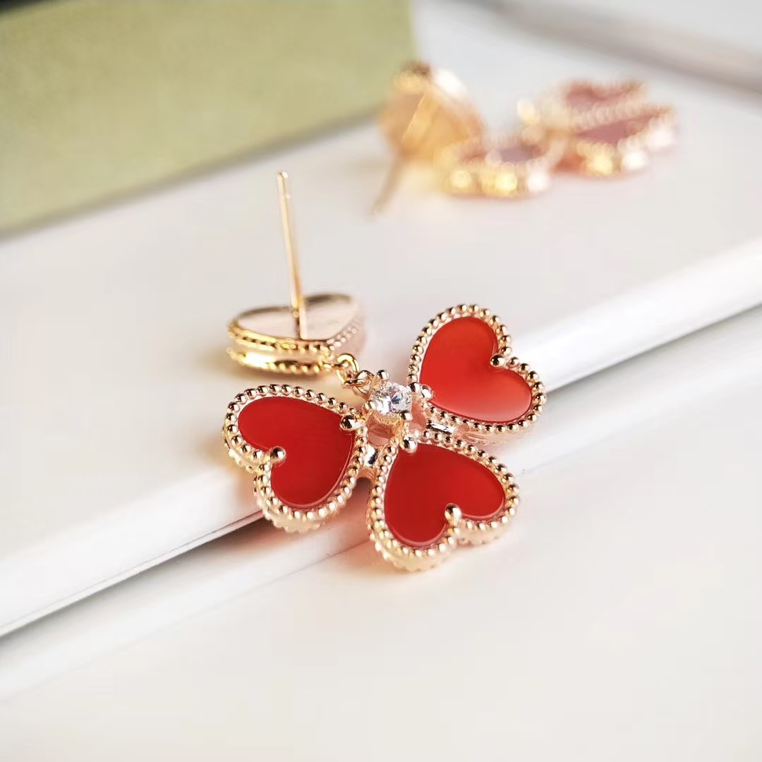VCA Sweet Heart Earrings - Image 7