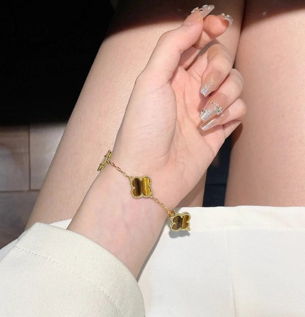 VCA Tiger Eye Vintage Alhambra Bracelet 5 Motifs - Image 11