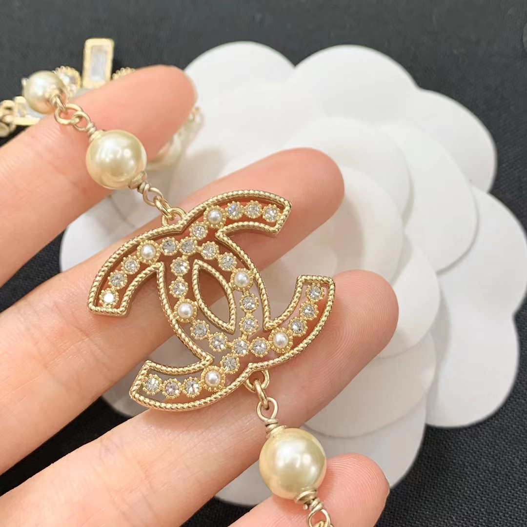 Chanel Luxury Prom Pearl Necklace - Image 2