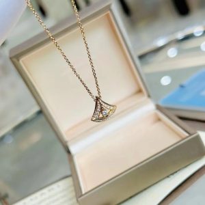 Bvlgari Divas' Dream Diamond Paved Pendant Necklace