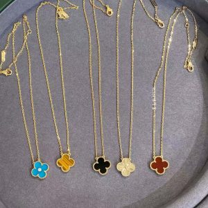 VCA Vintage Alhambra Pendant Necklace - Yellow Gold