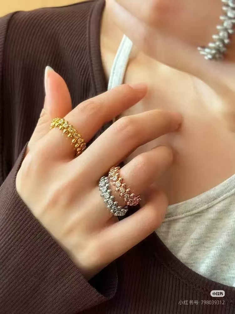 Cartier Clash De Diamond Paved Ring - Image 2