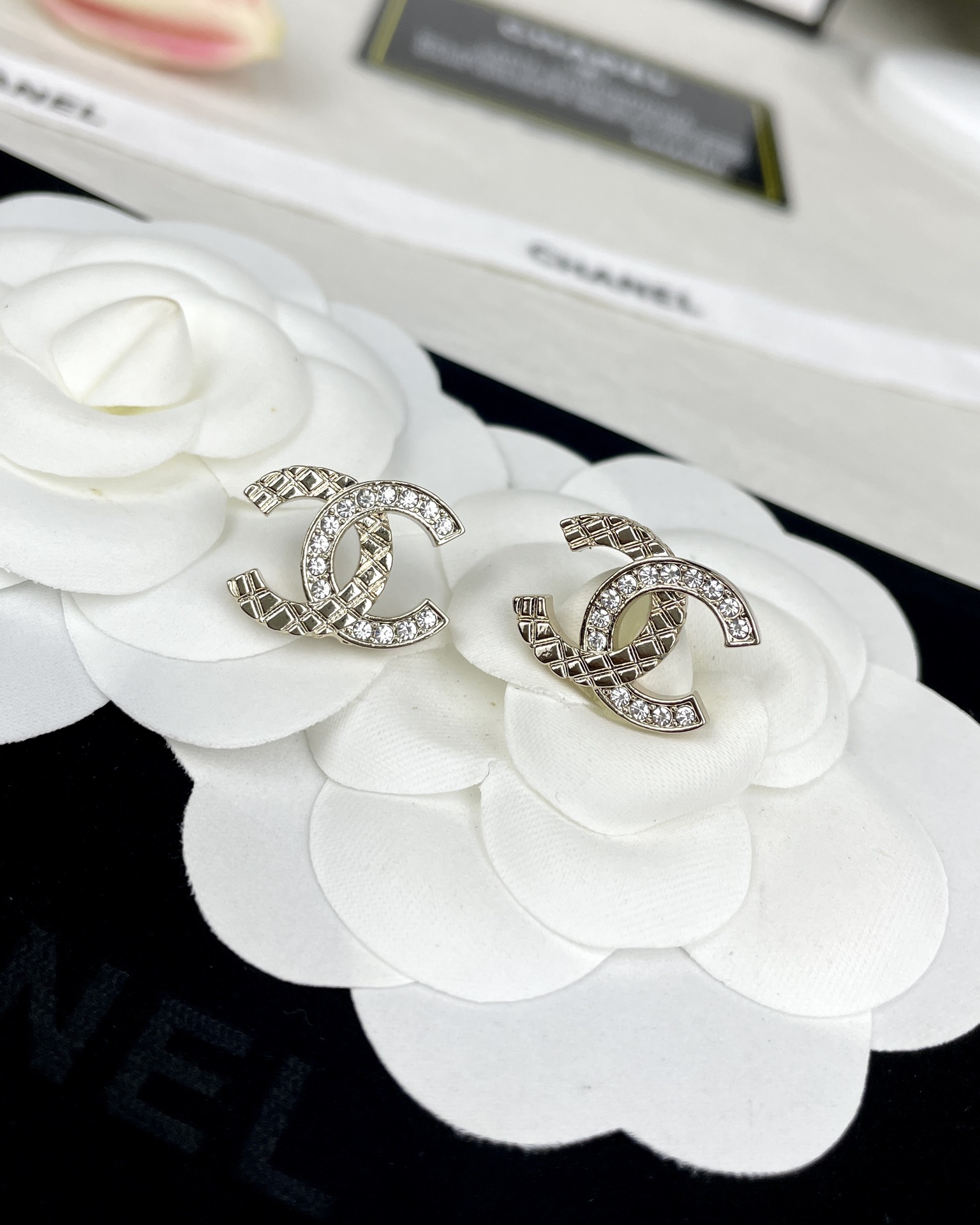 Chanel Minimalist Rhinestone CC Earrings - Image 3