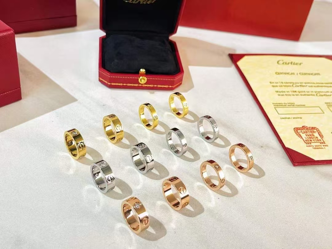 Cartier LOVE LEVE Ring - Image 2