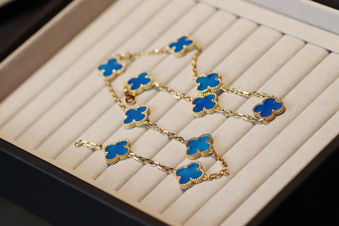 VCA Vintage Alhambra Necklace, 10 Motifs - Image 2