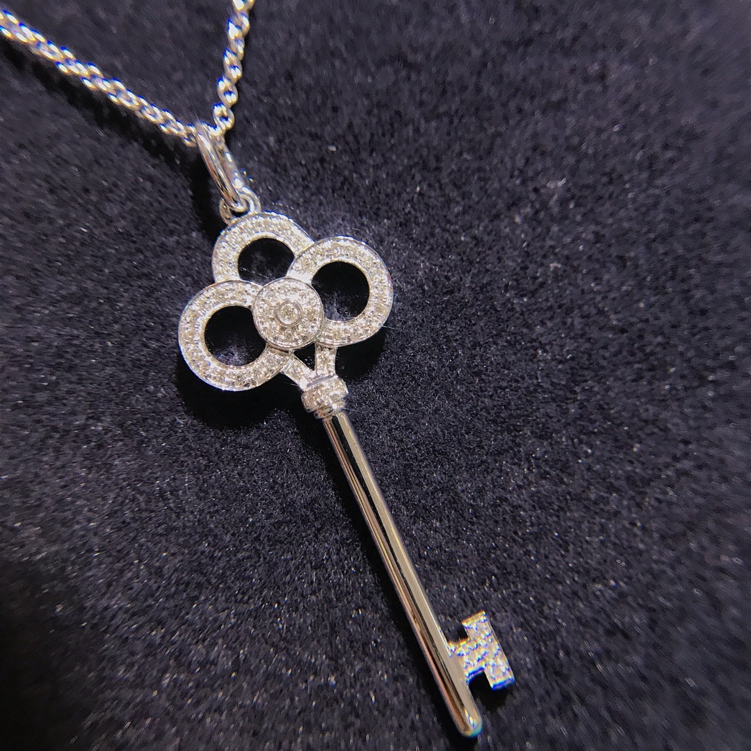 Tiffany Crown Key Pendant Necklace - Image 4