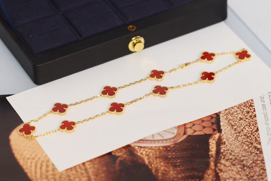 VCA Vintage Alhambra Necklace, 10 Motifs - Image 2