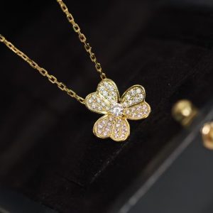 VCA Frivole Pendant Necklace - Mini