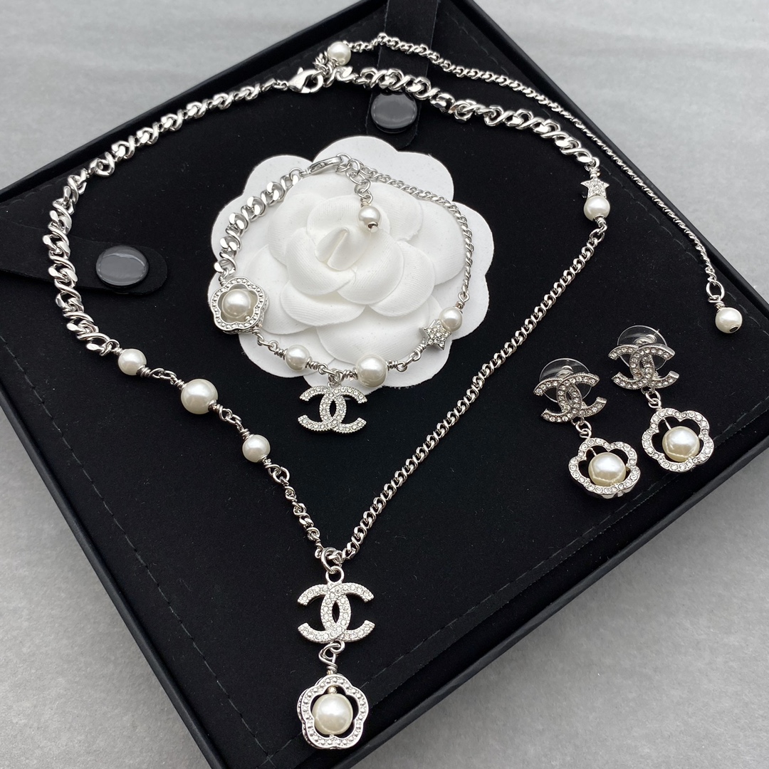 Chanel Flower Enhancer Pearl Bracelet Earrings Necklace