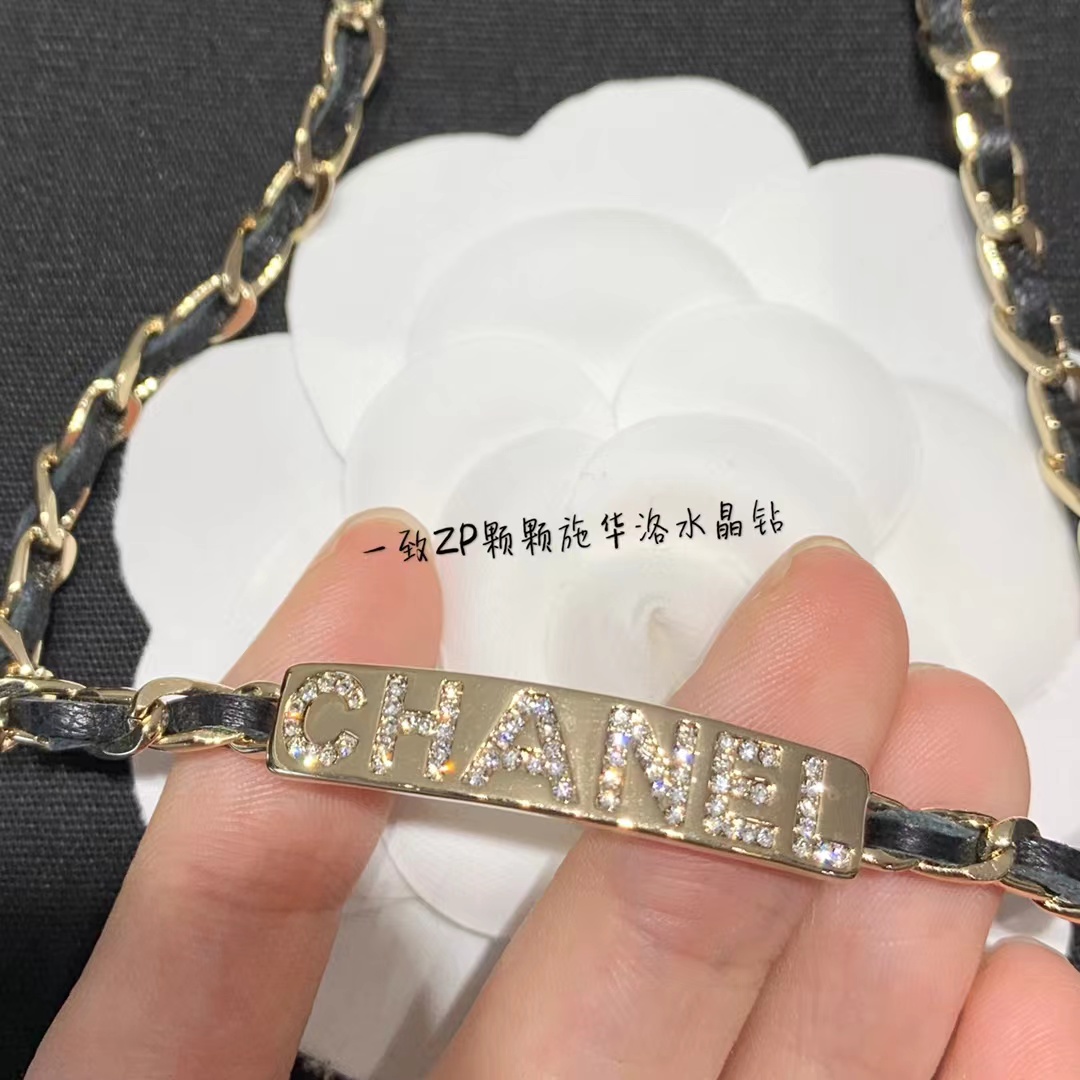 Chanel Leather Cuban Chain Choker Necklace - Image 5