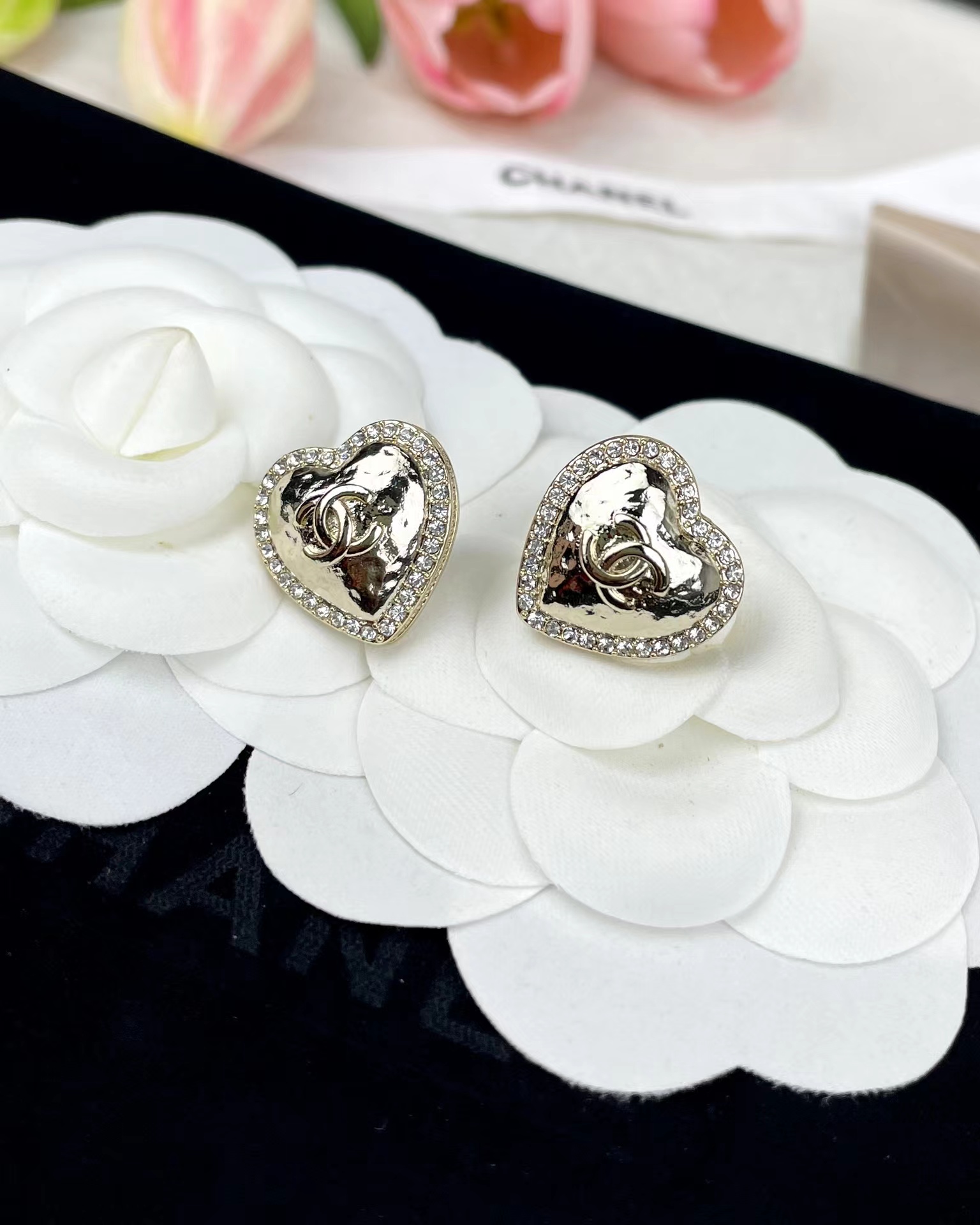 Chanel Gold Love Heart Stud Earring - Image 5