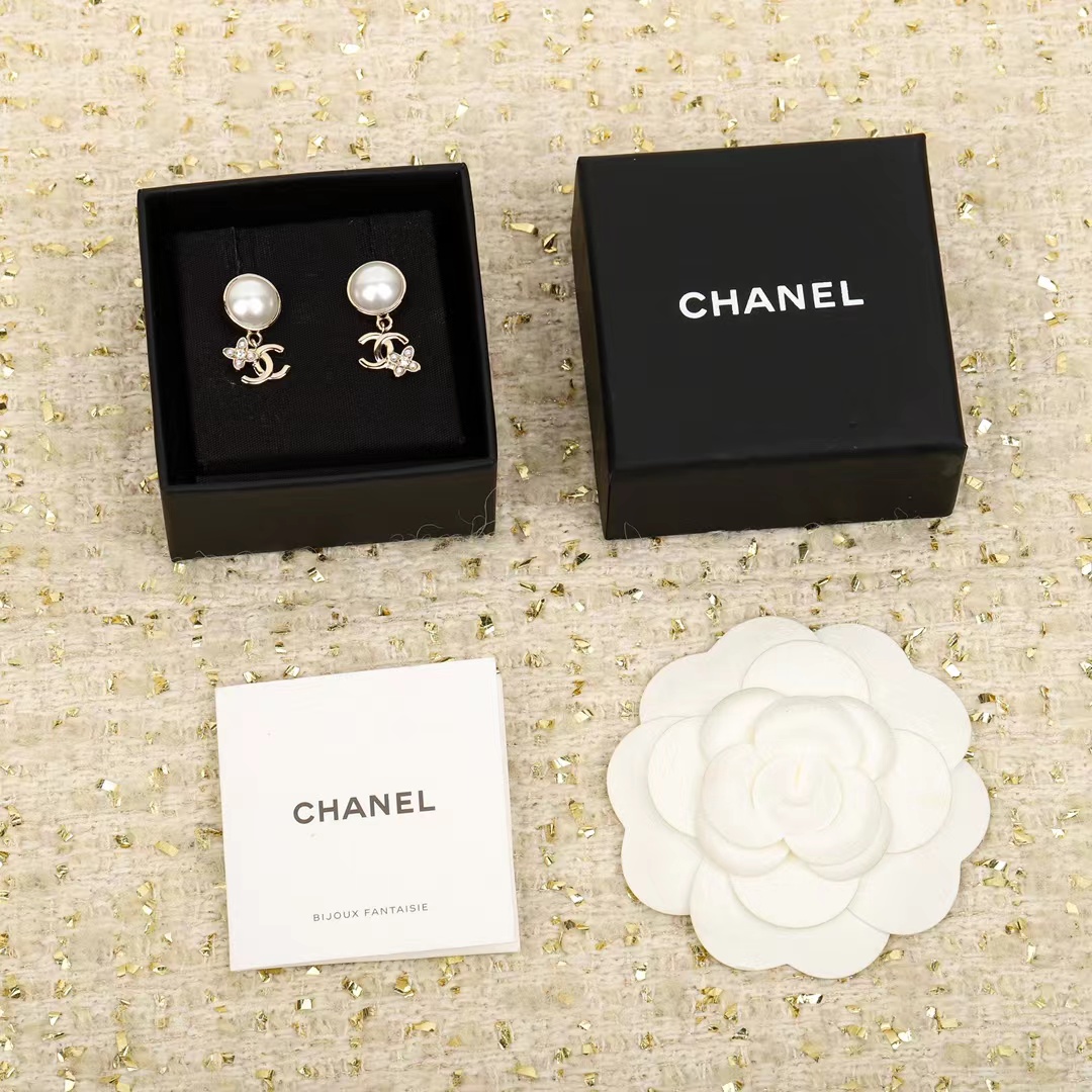 Chanel Pearl Stud Double C Dangle Earring - Image 5