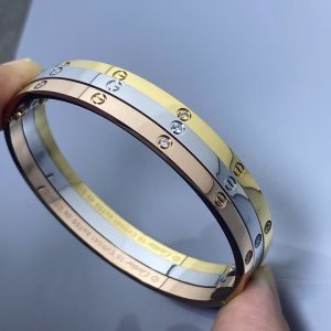Cartier LOVE Bracelet Bangle - Six Diamonds