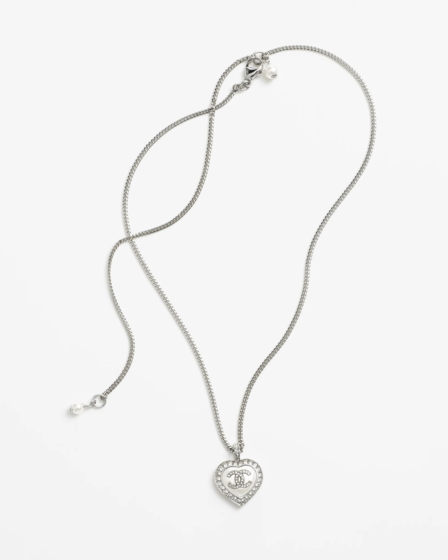 Chanel Heart Pendant Minimalistic Chain Necklace - Image 8