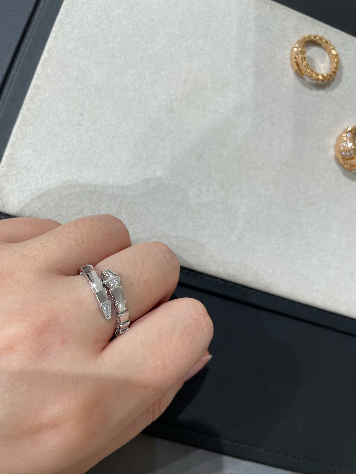 Bvlgari Diamond Head Serpenti Viper Ring - Image 9