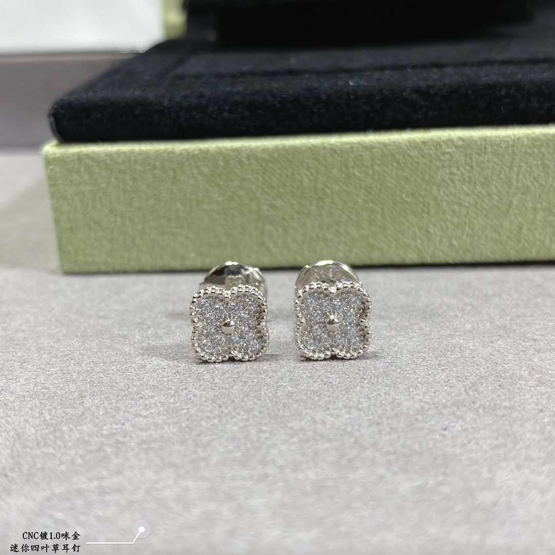 VCA Full Diamond Vintage Alhambra Earrings - Image 6