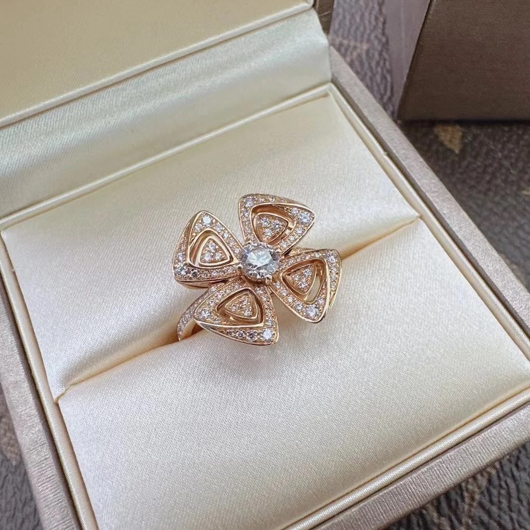 Bvlgari Fiorever Ring