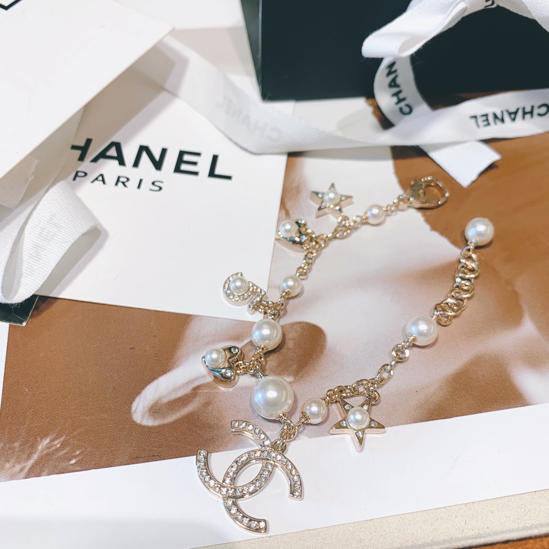 Chanel Chain Pearl Bracelet with Star Heart NO.5 CC Charms
