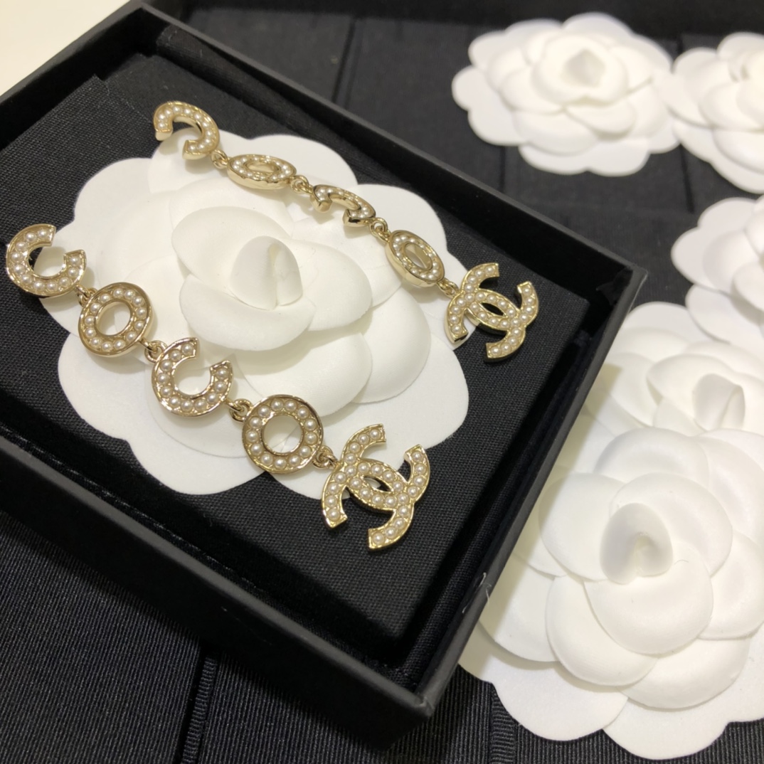 Coco Chanel Brooch Earrings Necklace - Image 6