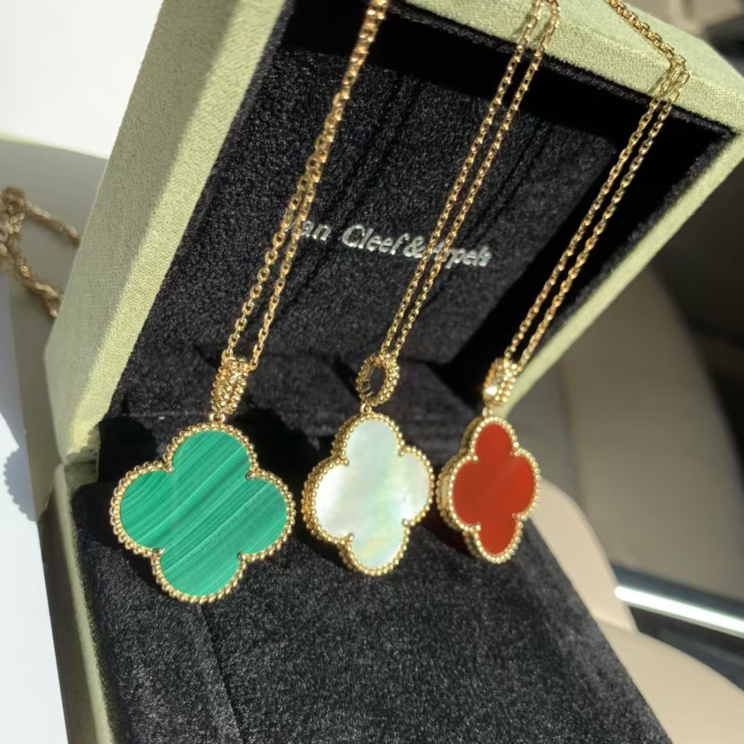 VCA Vintage Alhambra Pendant Large Clover Sweater Necklace - Image 3