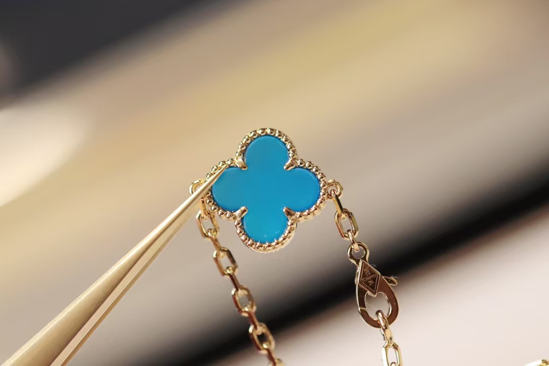 VCA Vintage Alhambra Necklace, 10 Motifs - Image 5