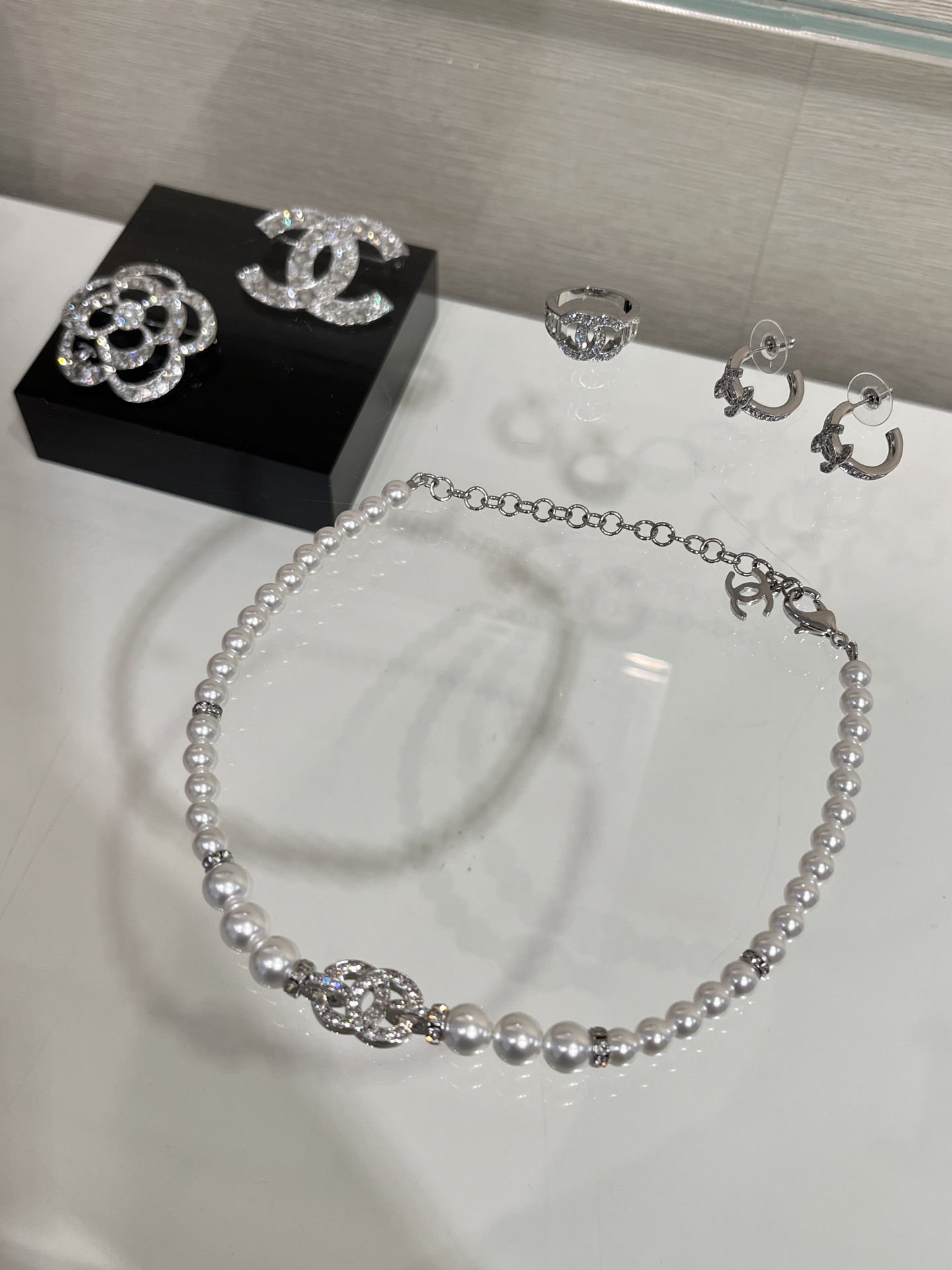 Chanel Full Diamond Paved CC Pendant Pearl Choker Necklace - Image 7
