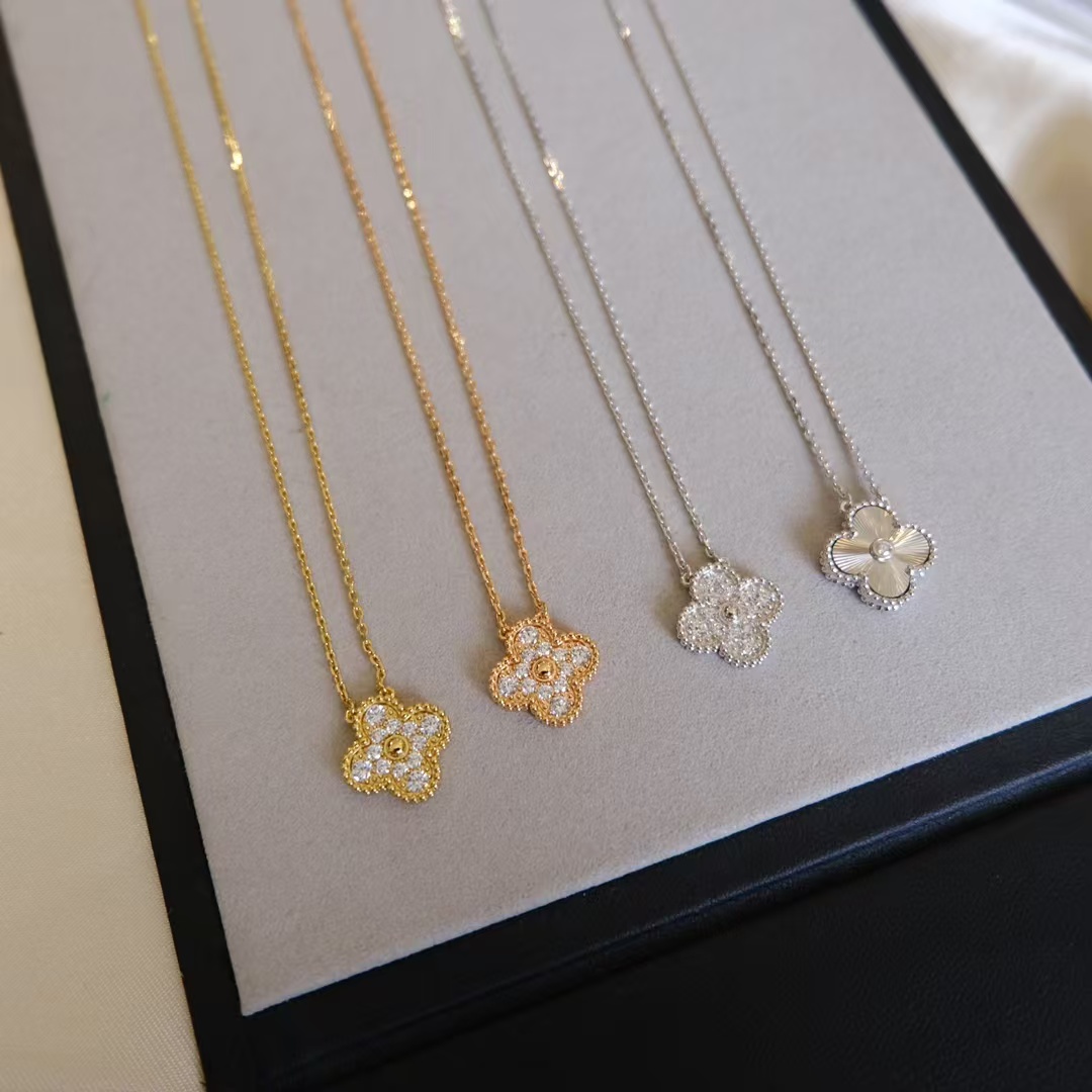 VCA Vintage Alhambra Pendant Necklace - Image 2