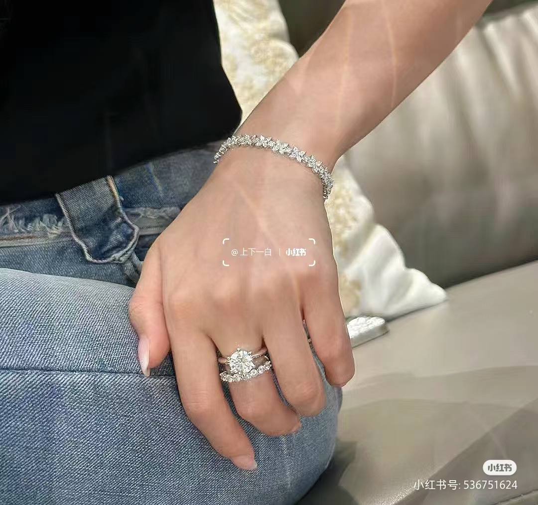 Tiffany Cluster Tennis Bracelet in Platinum with Diamonds - Image 2