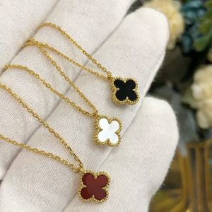 VCA Sweet Alhambra Pendant Necklace - Mini