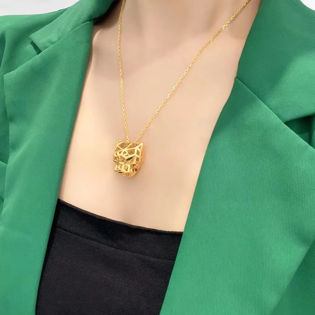 Cartier Leopard Panthère de Pendant Necklace - Image 4