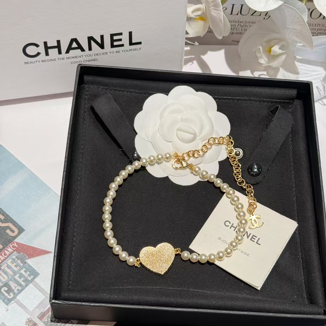 Chanel Denim Heart Pendant Pearl Choker Necklace - Image 6