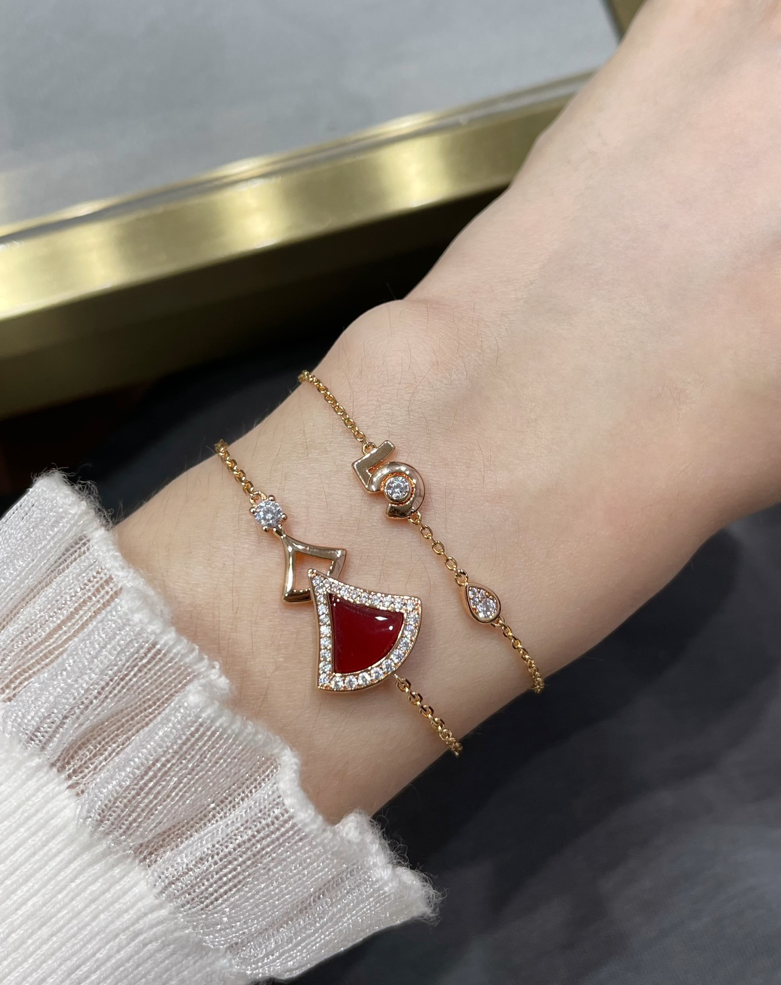 Bvlgari Rose Gold Divas' Dream Bracelet - Image 2