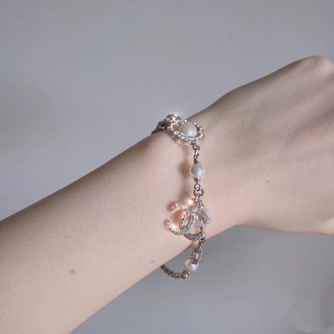 Chanel Flower Enhancer Pearl Bracelet Earrings Necklace - Image 11