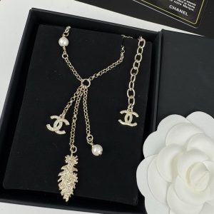 Chanel Feather Ear of Wheat Pearl Necklace